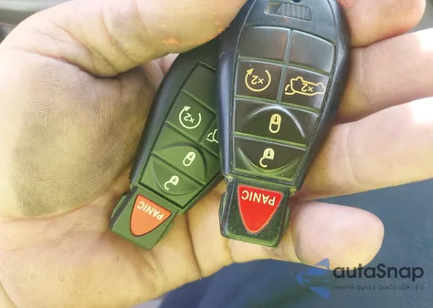 2011 Dodge Durango Crew z USA, uszkodzony, nr VIN 1D4RD4GG6BC660070